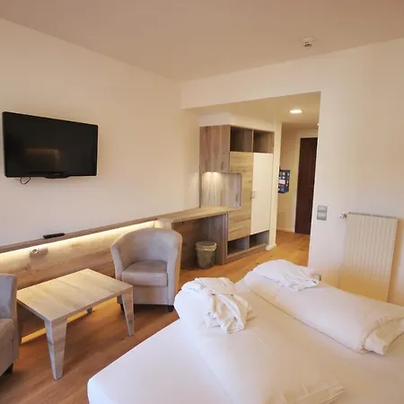 Post فندق ميلستاف